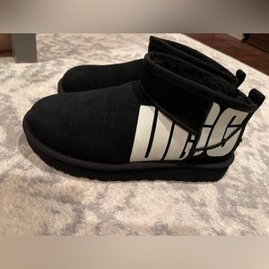 Ugg size 6 women’s